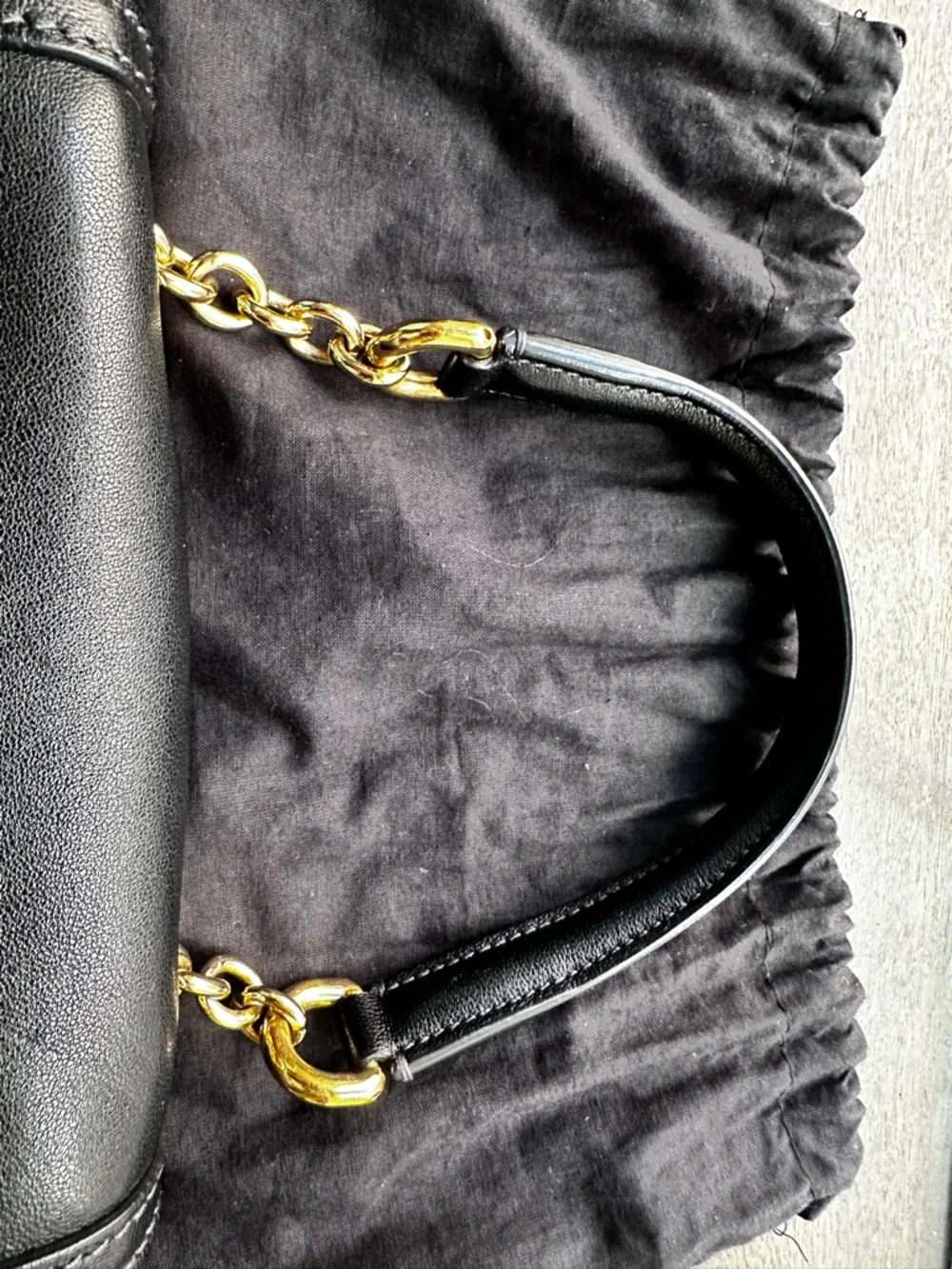 Dolce & Gabbana Black Leather Top-Handle Bag with Gold Lock - Picture 4 of 8